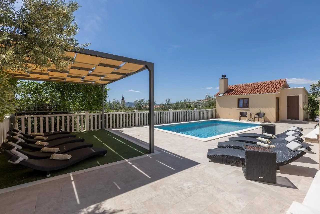 Villa Iva Private Pool Kastel Novi